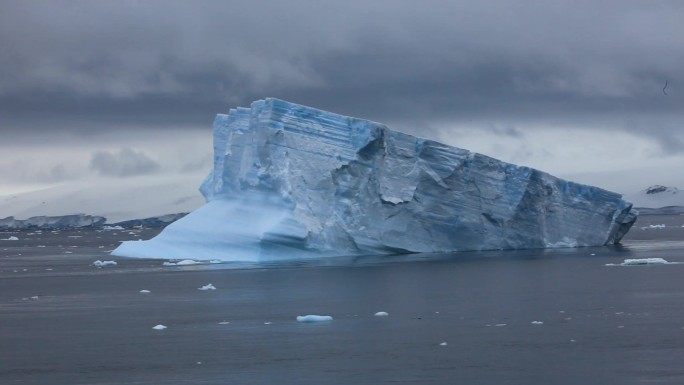 神秘南极冰川 海面冰天雪地 北极冰岛