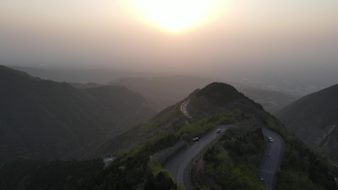 西安临潼骊山环山路15