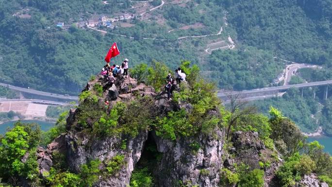 三峡户外打卡地：三把刀