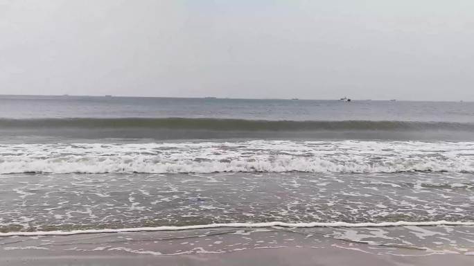 惠州双月湾海边海浪大海沙滩