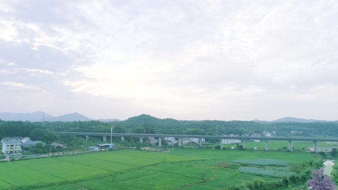 航拍_乡村_风景_小平原_长镜头