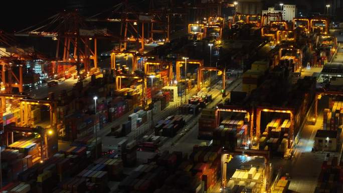 货运港口码头集装箱夜景航拍
