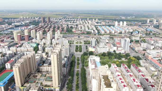 原创空旷城市道路航拍