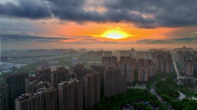 雨后成都郫都区拨云见日