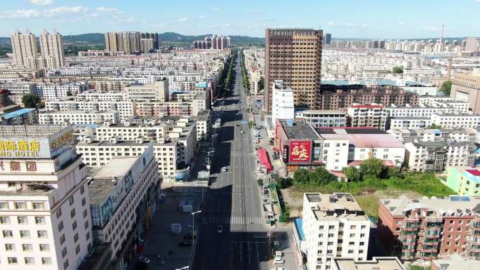 原创空旷城市道路航拍