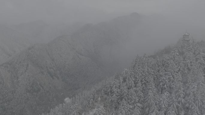 4K甘肃兰州榆中县兴隆山雪景航拍DLOG