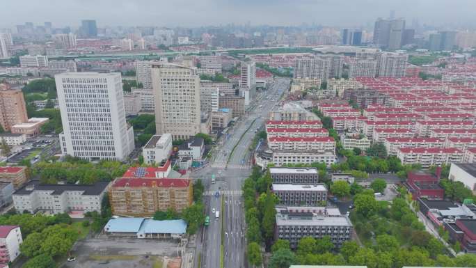 上海徐汇区马路道路车流交通航拍老沪闵路城