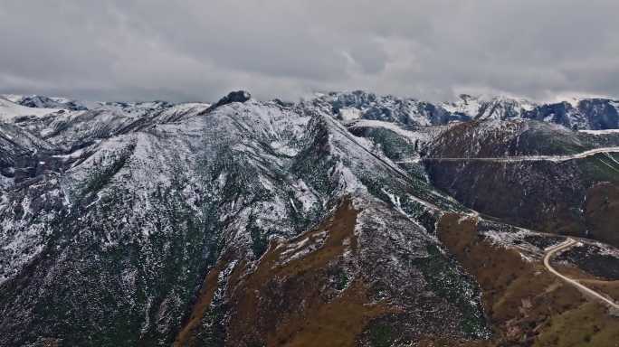 甘南卓尼迭部洛克之路雪景航拍合集-关山月