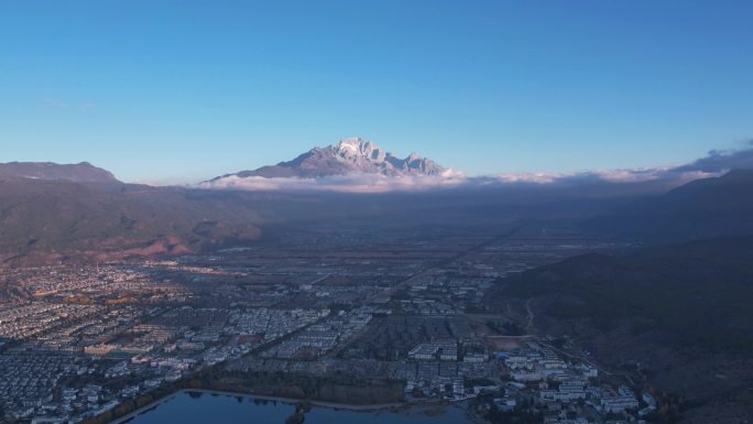 玉龙雪山日出log素材