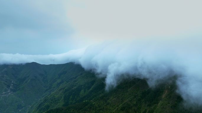 航拍安徽桐城大别山大徽尖云海4K