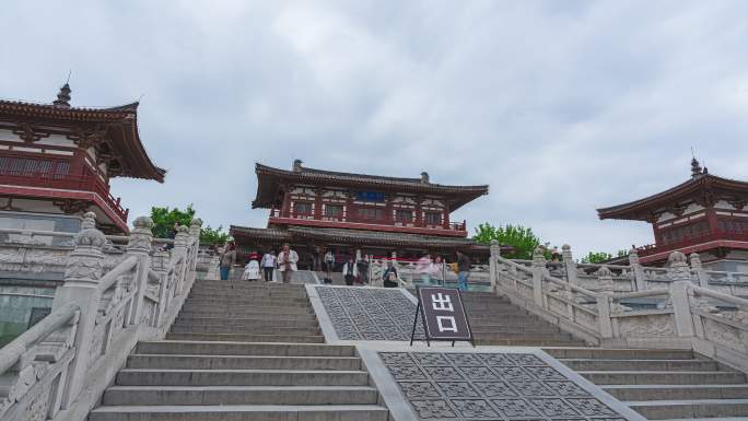 西安青龙寺建筑大范围移动延时