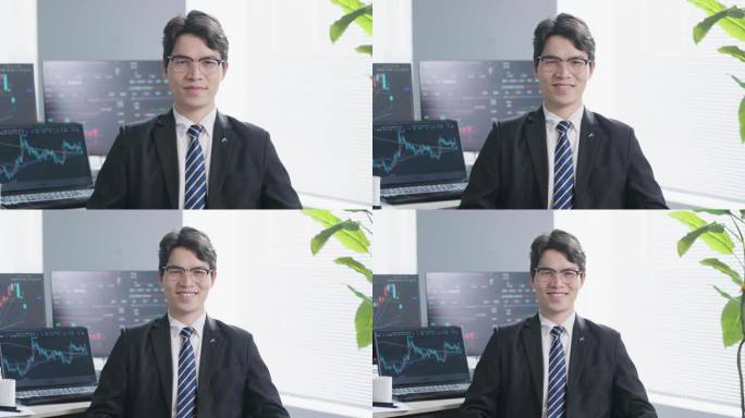 金融行业男人在电脑前微笑