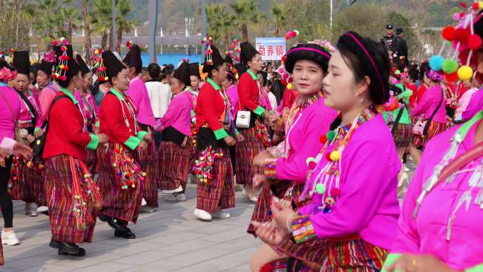 少数民族节庆舞蹈