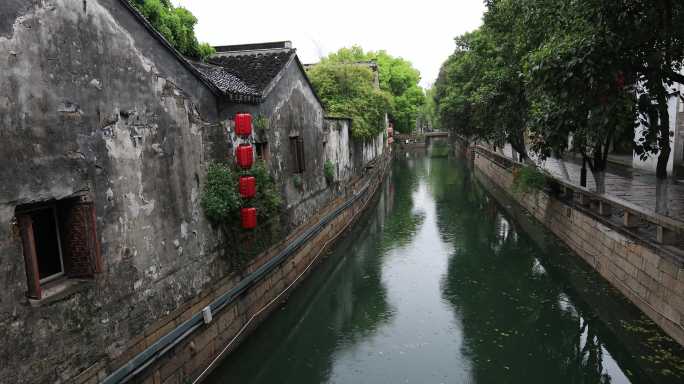 清晨春雨谷雨江南水乡古街 苏州平江路