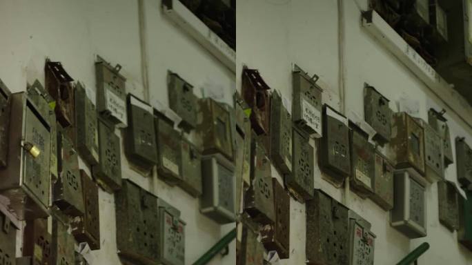 香港民宅楼房住所年代楼梯竖屏主观视觉转场