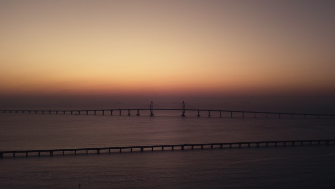 广东珠海宣传珠港澳大桥地标日出航拍单镜头