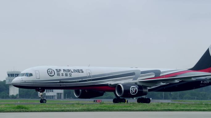 4k-航空物流空运顺丰空运飞机滑行飞机场