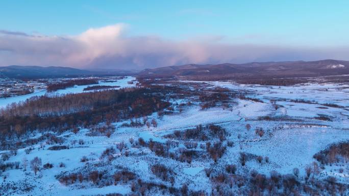 大兴安岭冻土森林湿地雪景