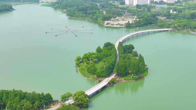 安徽省合肥市蜀山区翡翠湖景区湖泊城市地标