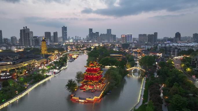 江苏淮安：夜色里运河风景如画