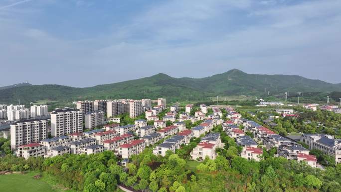 航拍襄阳富春山居别墅建筑城市风光自然风景