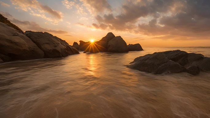 夕阳下的大美河山