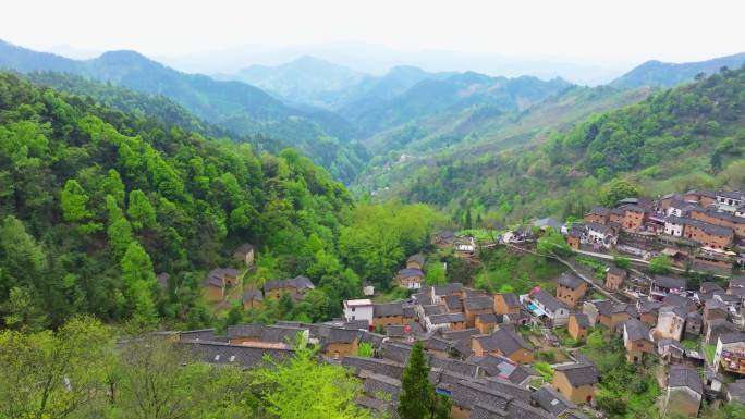 航拍安徽黄山深渡阳产土楼古村