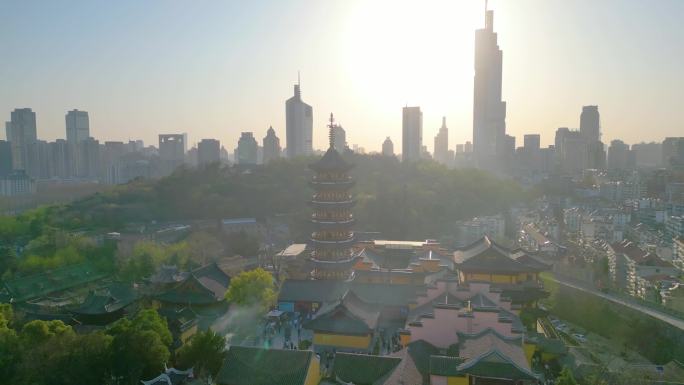 南京市玄武区古鸡鸣寺樱花风景视频素材航拍