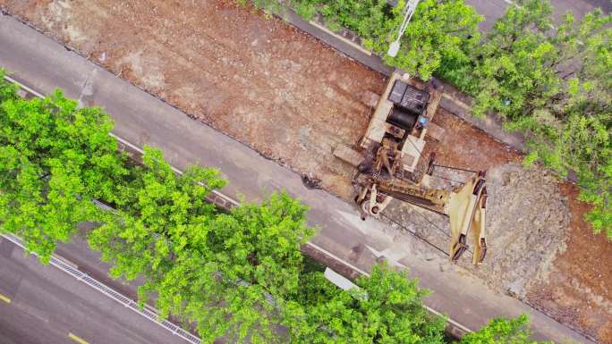 城市市政道路管道修路铺路挖掘机维护施工