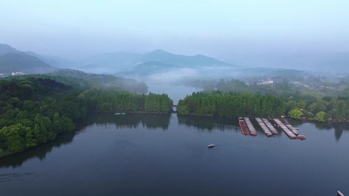 杭州西湖清晨风光