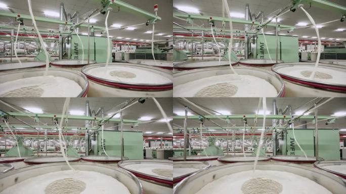 自动化纺织纺纱车间 纺纱机械正在生产