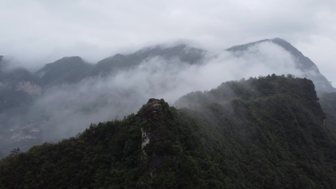 长江 三峡 宜昌 云海 环绕航拍