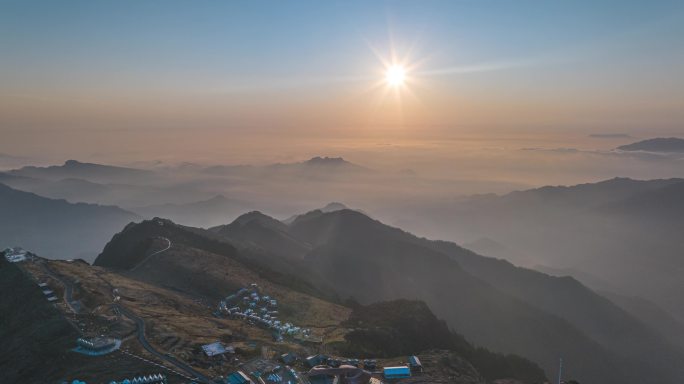 航拍西藏牛背山云海大山晚霞云星空日出自然