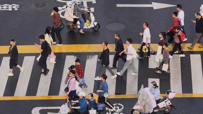 城市路口斑马线行人过马路合集