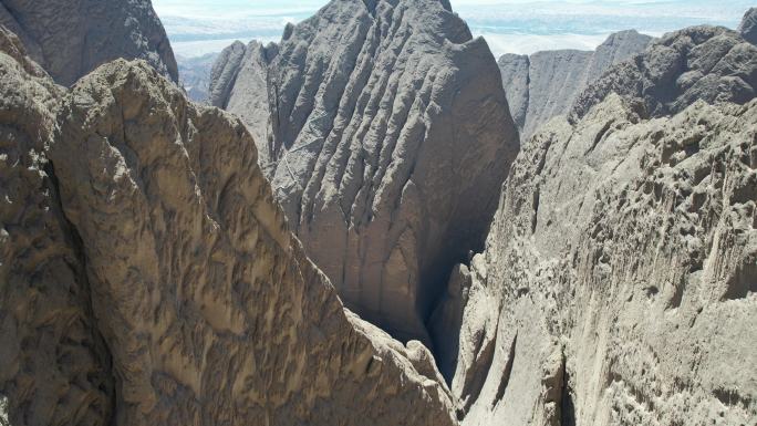 新疆阿图什天门大峡谷