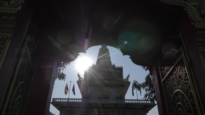 柬埔寨金边佛教寺庙建筑逆光剪影欧那隆寺