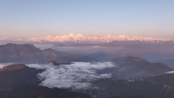 航拍西藏牛背山云海大山晚霞云星空日出自然