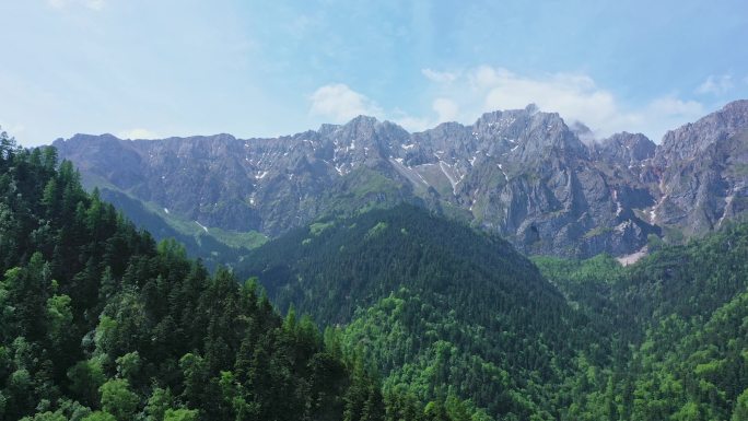 陇南山川河流湖泊村落牛群