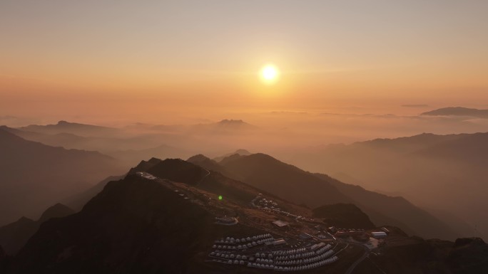 航拍西藏牛背山云海大山晚霞云星空日出自然