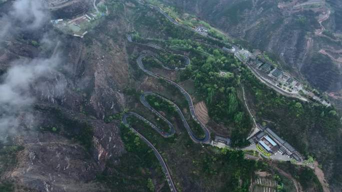 兰州皋兰山盘山公路穿云航拍