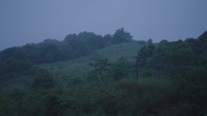 雨后的房