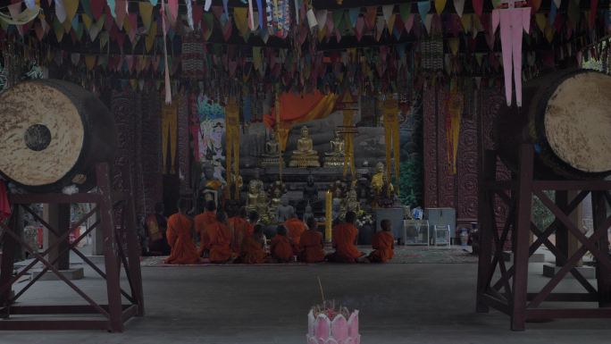 东南亚柬埔寨暹粒吴哥窟寺庙晚课诵经仪式