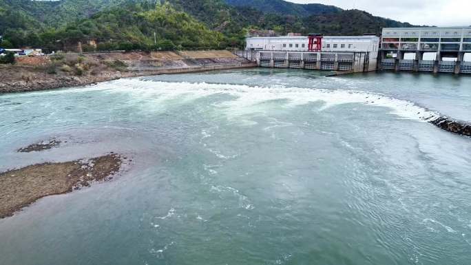 航拍小岛海岸别墅海滨城市大海波涛港口轮船