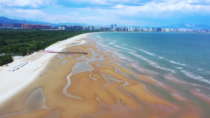 黄金海岸航拍秦皇岛海岸线海边海景七里海