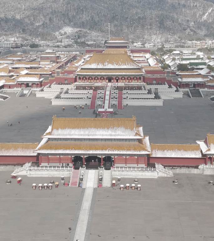 竖排航拍横店明清宫景区旅游美景五一美景