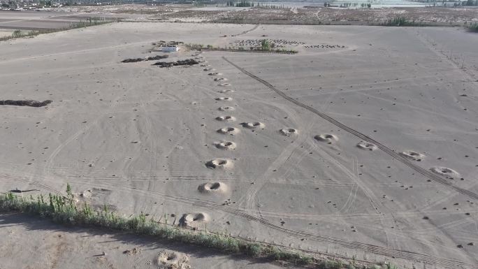 新疆哈密：即将消逝的坎儿井