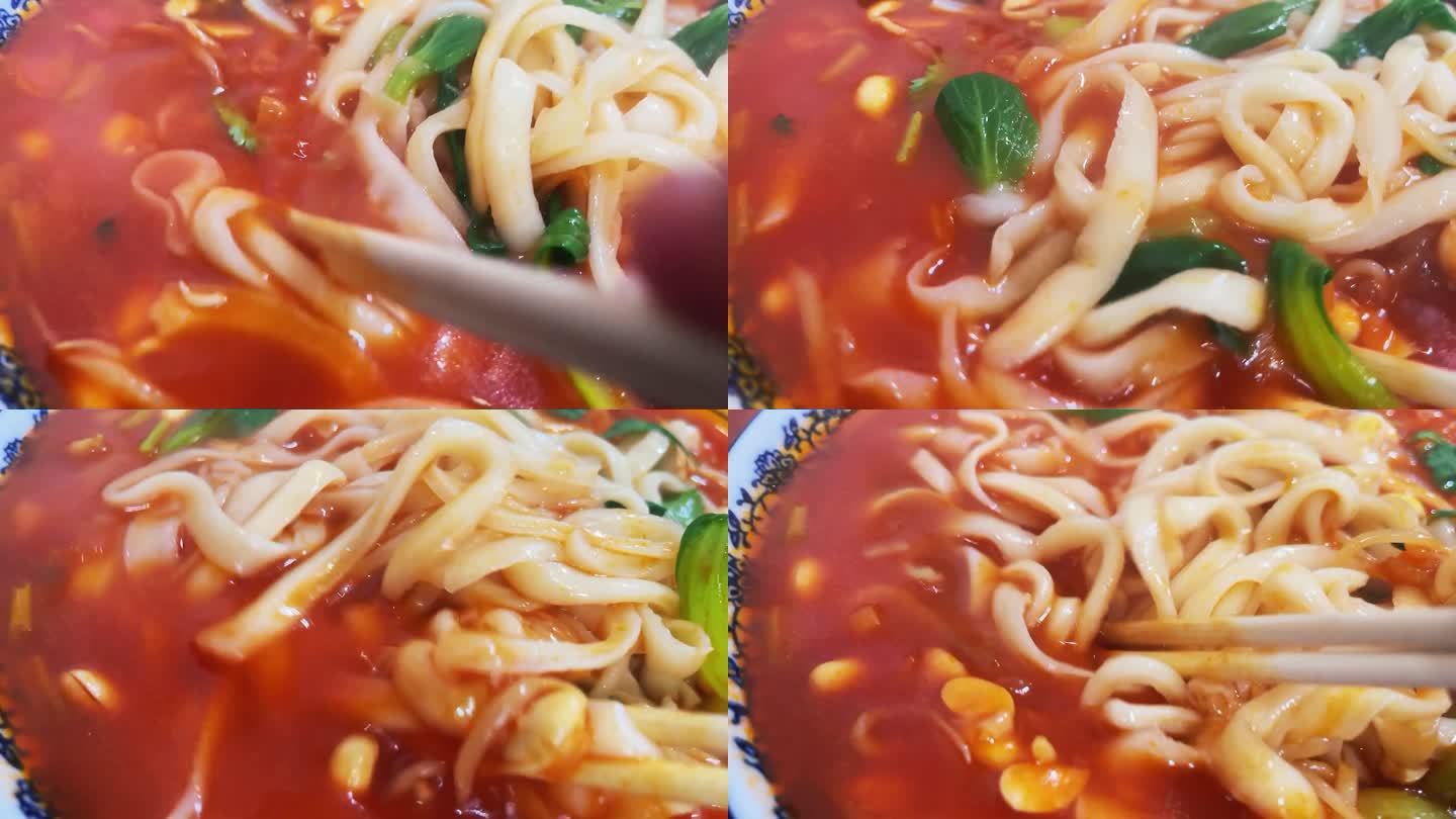 番茄西红柿鸡蛋面茄汁面筷子搅拌慢动作2