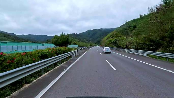 贵州高速隧道二广高速行车第一视角