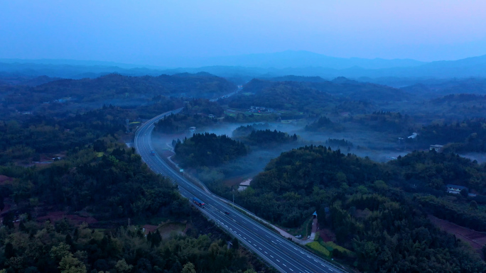 乡村振兴 高速公路 大国工程