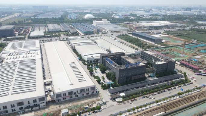高清鸟瞰工业厂房科技产业园实拍视频素材